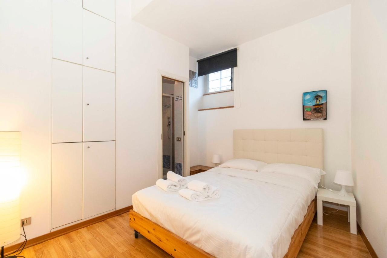 Porta Nuova & San Salvario Roomy Flat Турин Экстерьер фото