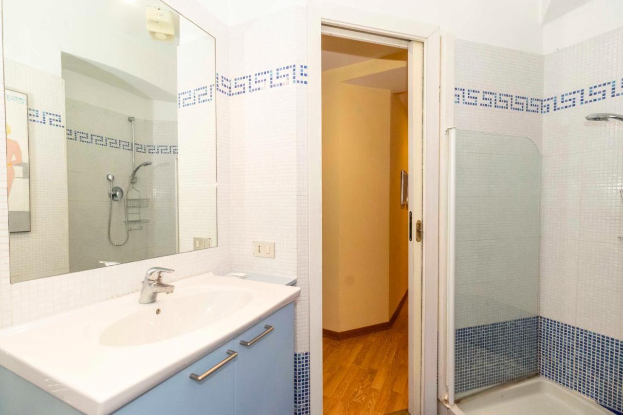 Porta Nuova & San Salvario Roomy Flat Турин Экстерьер фото